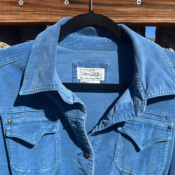 Corduroy spring jacket! Great details & functional pockets! - Picture 2 of 5